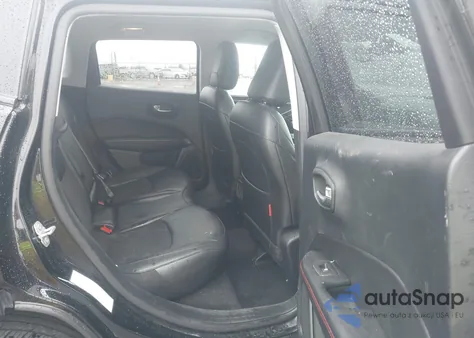 2019 Jeep Compass Trailhawk 4X4 z USA, uszkodzony, nr VIN 3C4NJDDBXKT765647